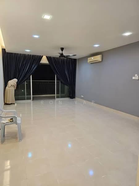 Kondominium untuk Dijual di Riana Green East - Ron Yap - Living Room - PropertyGuru.com.my