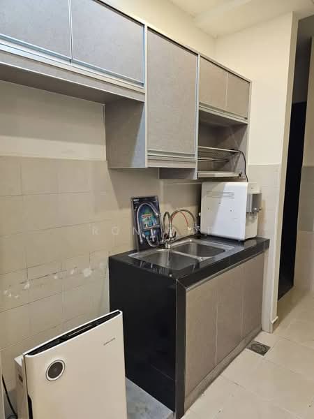 Kondominium untuk Dijual di Riana Green East - Ron Yap - Kitchen - PropertyGuru.com.my
