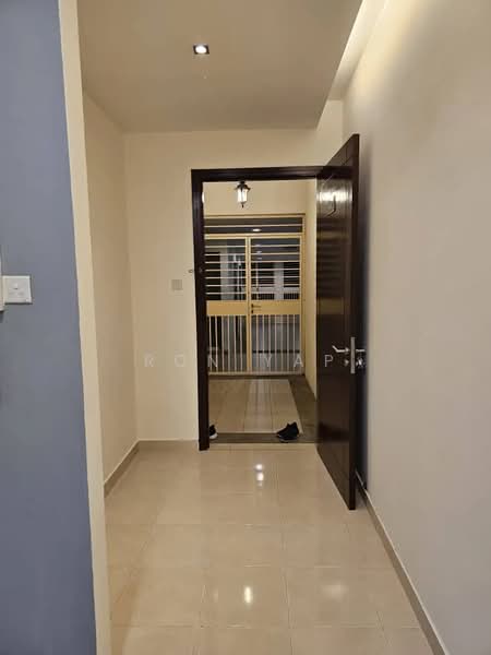 Kondominium untuk Dijual di Riana Green East - Ron Yap - Entrance - PropertyGuru.com.my