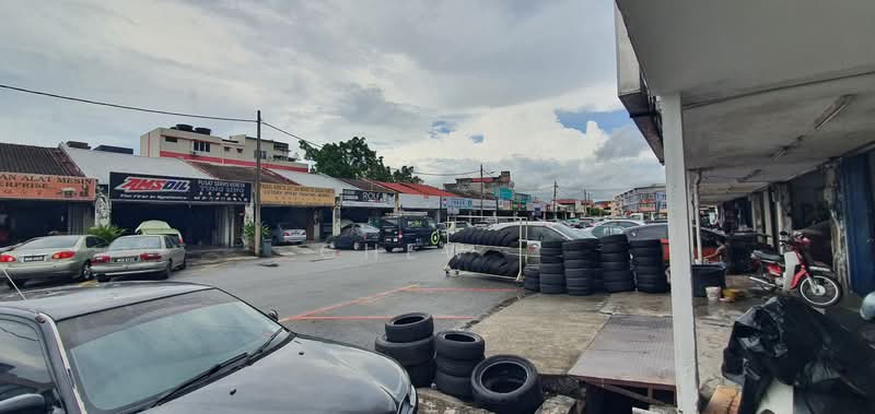 Kedai untuk Disewa di Ampang (Selangor) - Chew . - Exterior - PropertyGuru.com.my