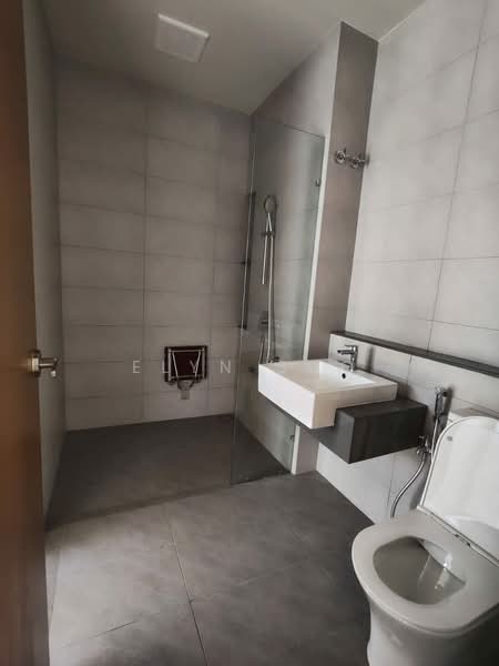 Semi-Detached House for Sale in Twentyfive7 (Tanjong Duabelas) - Elyn Soo - Bathroom - PropertyGuru.com.my