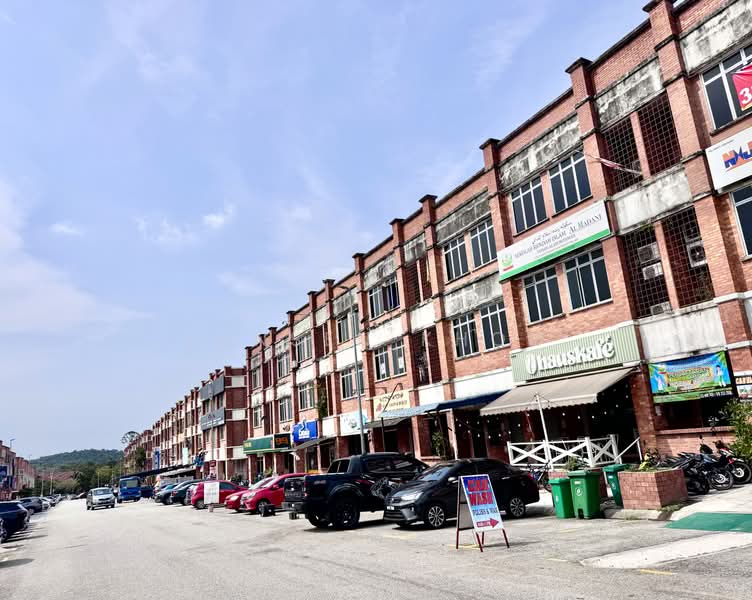 Shop for Rent in Alam Budiman (Shah Alam) - Jansen Khoo - Exterior - PropertyGuru.com.my