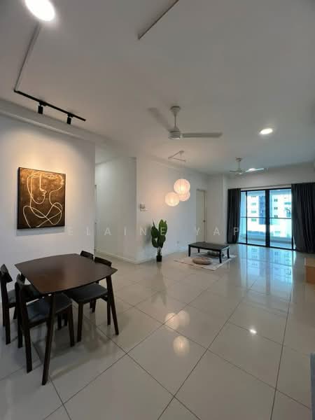 Kondominium untuk Dijual di Residensi Bukit Palma 2 (Palm Hill Residence 2) - Elaine Yap - Living Room - PropertyGuru.com.my