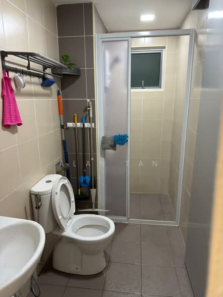 Service Residence for Sale at Serviced Residence @ Razak City Residences (RC Residences) - Alan Tan - Bathroom - PropertyGuru.com.my