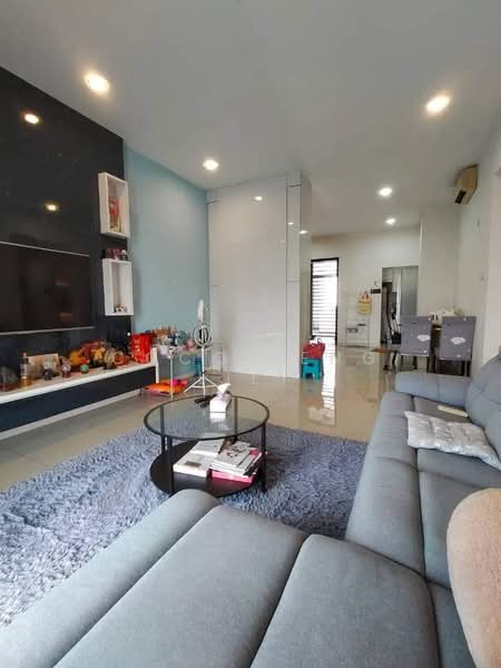 Kondominium untuk Dijual di The WaterEdge (Pinggiran Air) - Coco Feng Lily - PropertyGuru.com.my