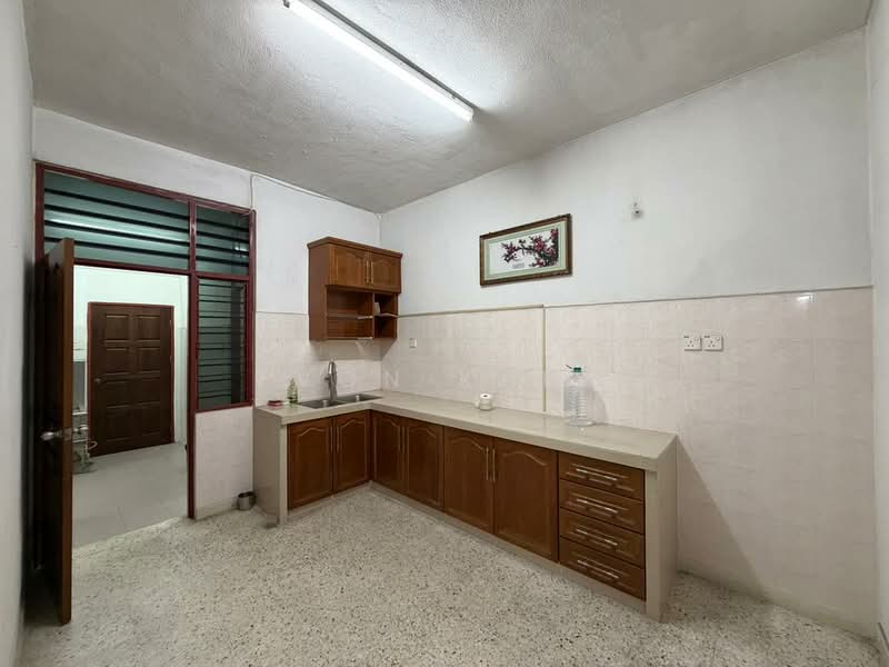 Rumah Teres 2 Tingkat untuk Dijual di Taman Inderawasih (Perai) - Evon Kang - Kitchen - PropertyGuru.com.my
