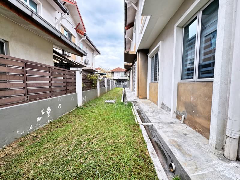Rumah Berkembar untuk Dijual di Bangi (Selangor) - Herman Sazwan Nor Rahim - Exterior - PropertyGuru.com.my