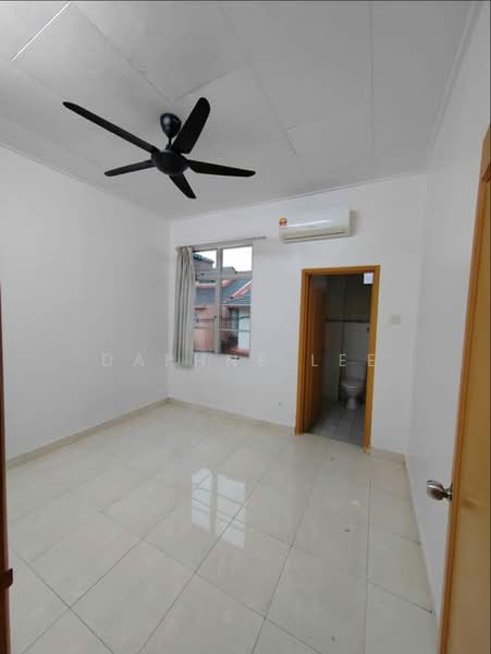 Rumah Teres 2 Tingkat untuk Dijual di Taman Austin Perdana (Tebrau) - Daphne Lee - Interior - PropertyGuru.com.my