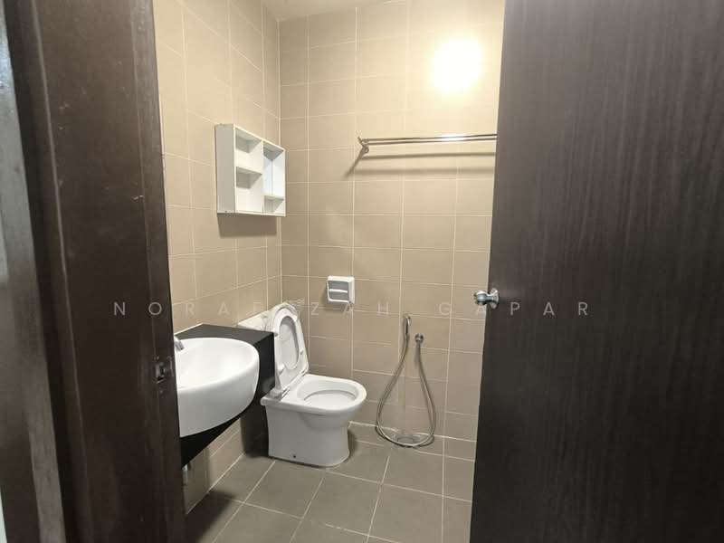 Condominium for Rent at Gardenview Residences - NoraFizah Gapar - Bathroom - PropertyGuru.com.my