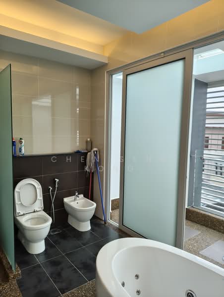 Rumah Banglo untuk Dijual di Taman Taynton View (Cheras) - CHEN SENG KONG - Bathroom - PropertyGuru.com.my