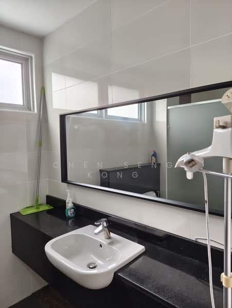Rumah Banglo untuk Dijual di Taman Taynton View (Cheras) - CHEN SENG KONG - Bathroom - PropertyGuru.com.my