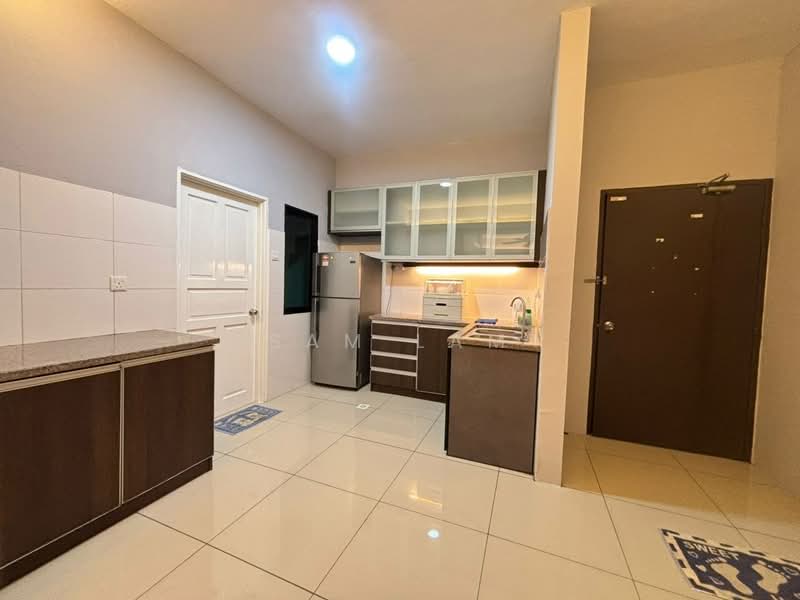 Kondominium untuk Dijual di Kinta Riverfront Hotel & Suites - Sam Lam - Kitchen - PropertyGuru.com.my