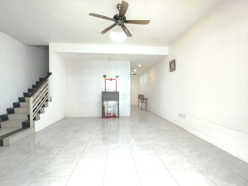 2-storey Terraced House for Sale in Ipoh (Perak) - Sam Lam - Living Room - PropertyGuru.com.my