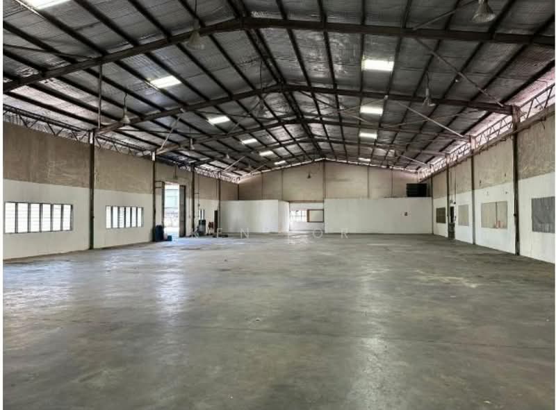 Warehouse for Rent in Kawasan Perindustrian Tebrau 4 (Tebrau) - Ken Kor - Interior - PropertyGuru.com.my