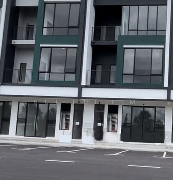 Shop / Office for Sale in Austin Crest (Johor Bahru) - Hui Hui Lim - Exterior - PropertyGuru.com.my