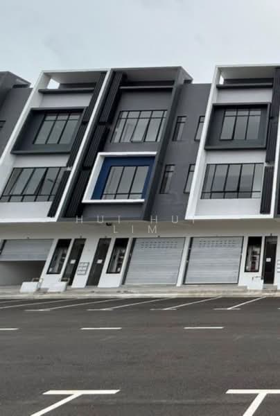 Shop / Office for Sale in Austin Crest (Johor Bahru) - Hui Hui Lim - Exterior - PropertyGuru.com.my