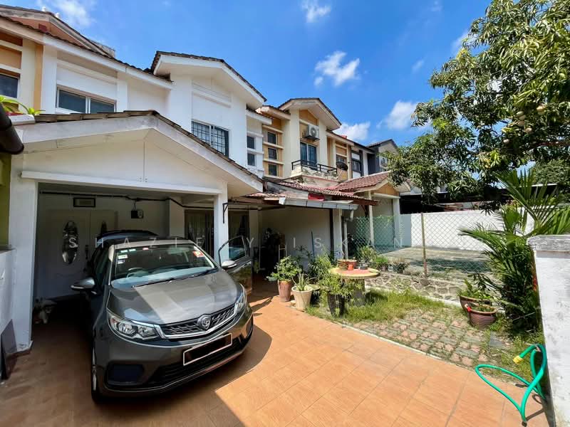 2-storey Terraced House for Sale in Sungai Buloh (Selangor) - Shaziery Iskandar - Exterior - PropertyGuru.com.my