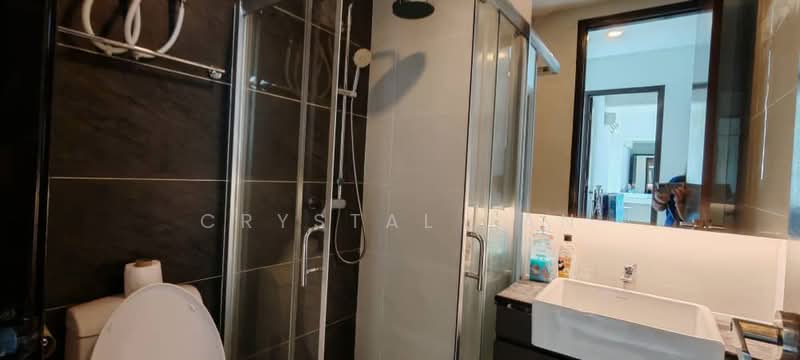Condominium for Sale at Royal Strand @ Country Garden Danga Bay - Crystal Tan - Bathroom - PropertyGuru.com.my