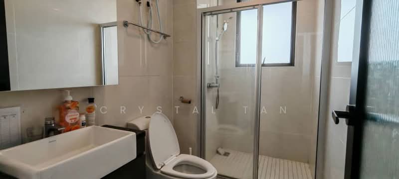 Condominium for Sale at Royal Strand @ Country Garden Danga Bay - Crystal Tan - Bathroom - PropertyGuru.com.my