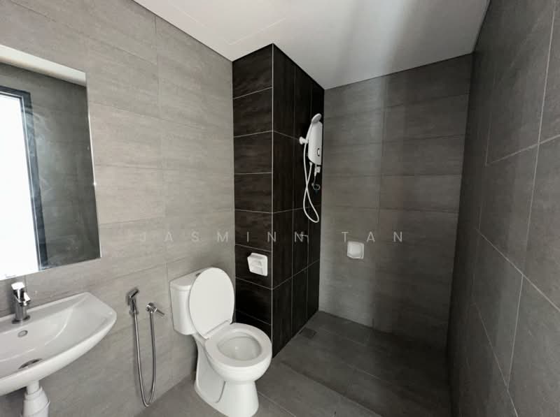 Service Residence for Rent at The New Duo @ Edumetro - Jasminn Tan - Bathroom - PropertyGuru.com.my
