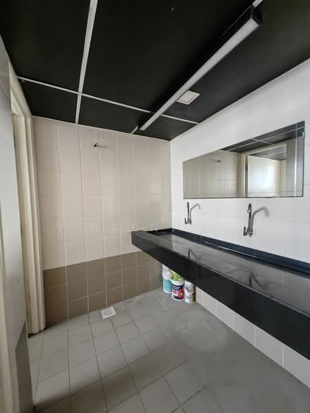 Shop / Office for Rent in Rawang (Selangor) - Vincent Tee - Bathroom - PropertyGuru.com.my