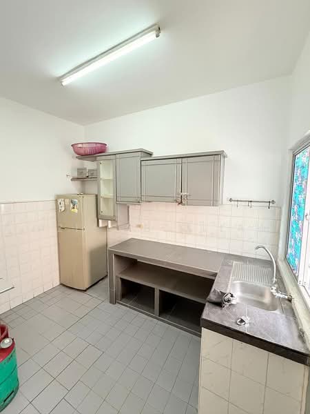 2-storey Terraced House for Sale in Usj 6 (Subang Jaya) - Aziz Abdullah - PropertyGuru.com.my