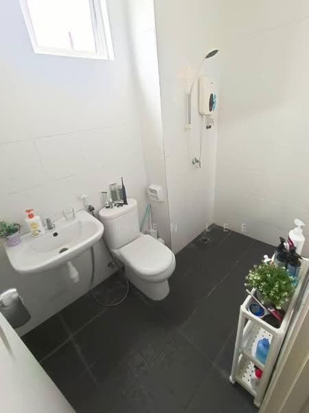 Condominium for Rent at SummerSkye Residences - Correen Lee - Bathroom - PropertyGuru.com.my