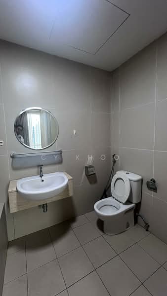 Servis Apartment untuk Disewa di 231 TR Serviced Suite - CY Khoo - Bathroom - PropertyGuru.com.my