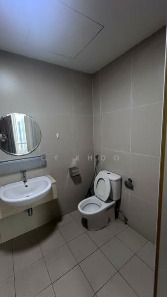 Servis Apartment untuk Disewa di 231 TR Serviced Suite - CY Khoo - Bathroom - PropertyGuru.com.my