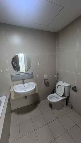 Servis Apartment untuk Disewa di 231 TR Serviced Suite - CY Khoo - Bathroom - PropertyGuru.com.my