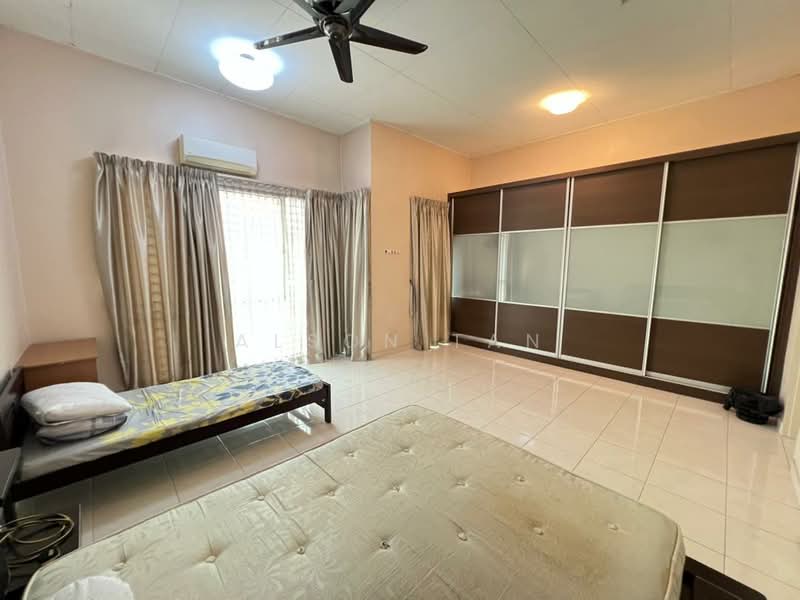 Rumah Teres 2 Tingkat untuk Disewa di Setia Alam (Selangor) - Alson Tan - Bedroom - PropertyGuru.com.my