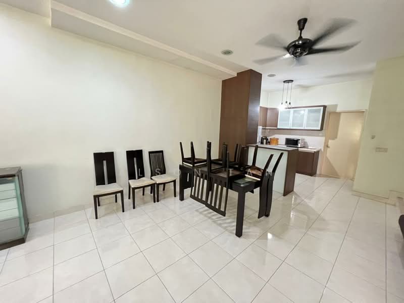 Rumah Teres 2 Tingkat untuk Disewa di Setia Alam (Selangor) - Alson Tan - Dining Room - PropertyGuru.com.my