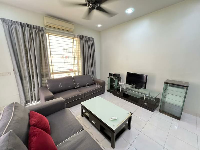 Rumah Teres 2 Tingkat untuk Disewa di Setia Alam (Selangor) - Alson Tan - Living Room - PropertyGuru.com.my