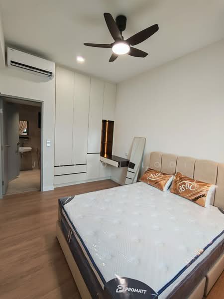 Servis Apartment untuk Disewa di SWNK Houze @ BBCC - Jackson Looi - Bedroom - PropertyGuru.com.my