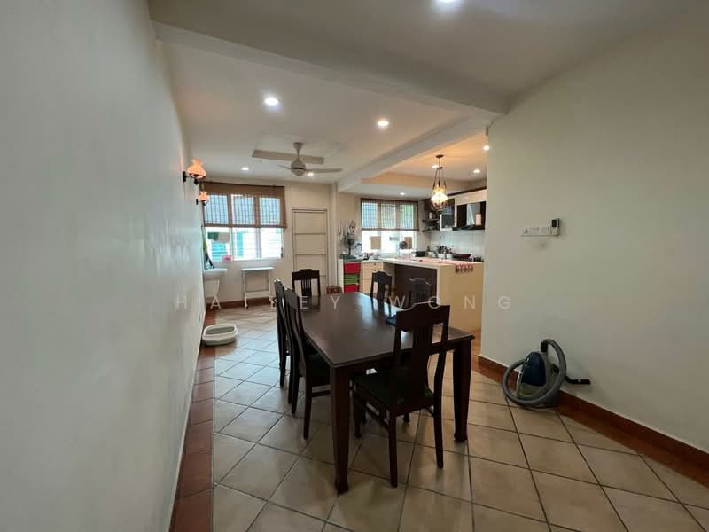 3-storey Terraced House for Sale in Sungai Ara (Penang) - Hailey Wong - Dining Room - PropertyGuru.com.my