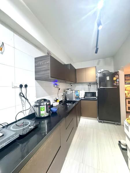 Condominium for Sale at Bayu Tasik 1 - Izzati Mat - Kitchen - PropertyGuru.com.my
