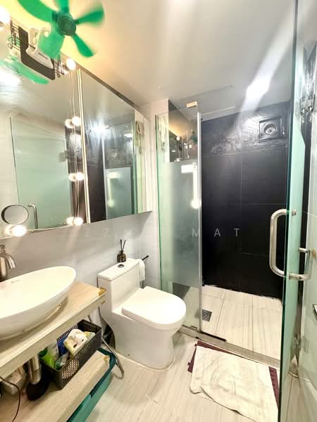 Condominium for Sale at Bayu Tasik 1 - Izzati Mat - Bathroom - PropertyGuru.com.my