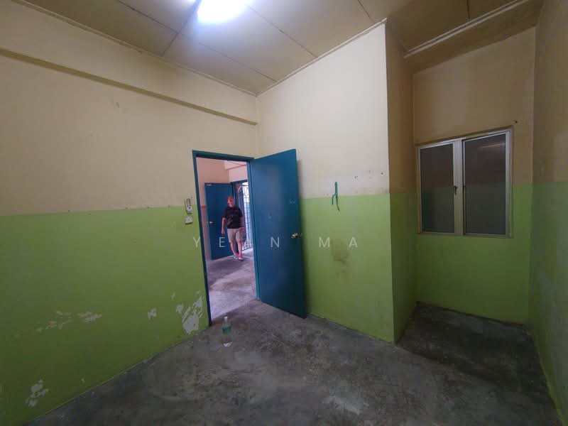 Flat for Sale at Bandar Tasik Puteri - Yean Ma - Interior - PropertyGuru.com.my