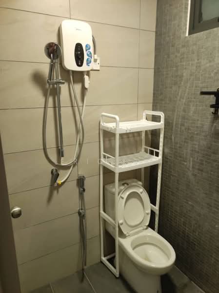 Pangsapuri untuk Disewa di D7 (D'Seven Lagoon Perdana) - Eric Lim - Bathroom - PropertyGuru.com.my
