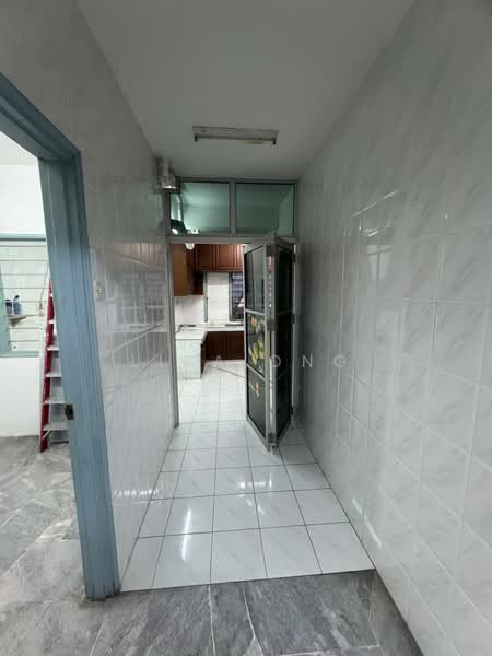 2-storey Terraced House for Sale in Segambut (Kuala Lumpur) - Lisa Ong - Corridor - PropertyGuru.com.my