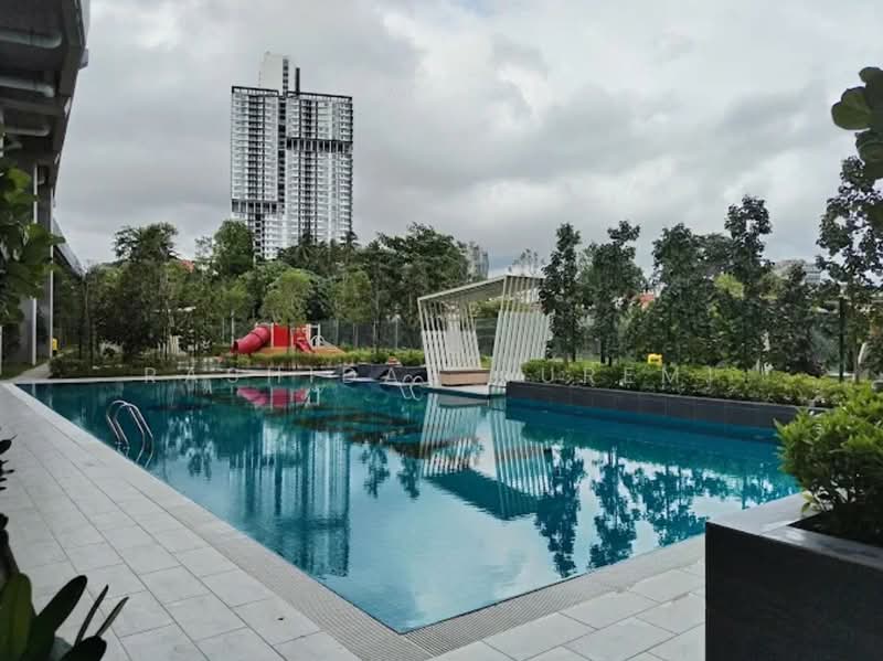 Pangsapuri untuk Dijual di Residensi Max - Rashidah Juremi - Pool - PropertyGuru.com.my
