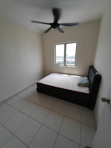 Pangsapuri untuk Disewa di Karisma @ Eco Majestic - KK HEW - Bedroom - PropertyGuru.com.my