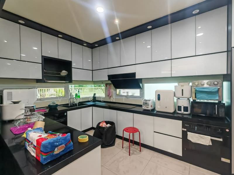 Semi-Detached House for Sale in Klang (Selangor) - Vincent Goh - Kitchen - PropertyGuru.com.my