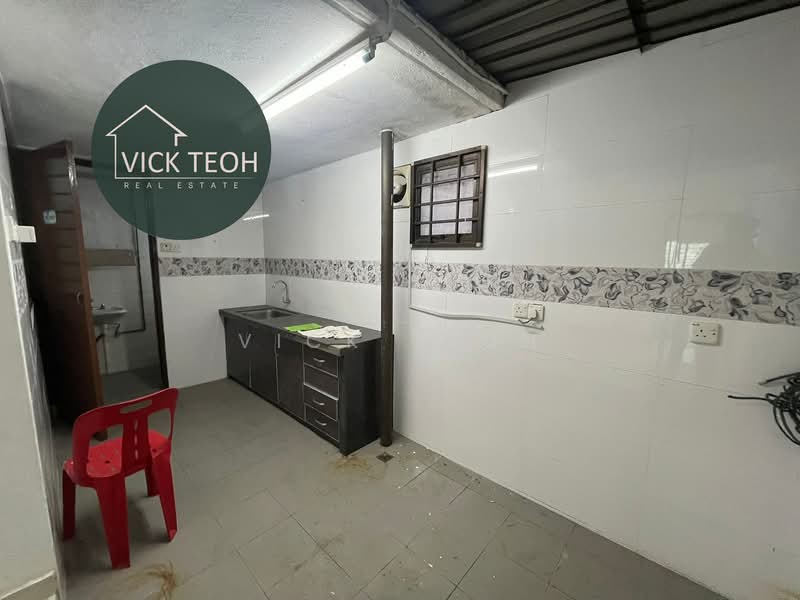 Shop / Office for Rent in Jelutong (Penang) - Vick Teoh - Kitchen - PropertyGuru.com.my