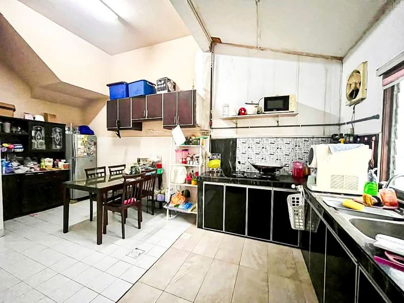 Rumah Teres 2 Tingkat untuk Dijual di Taman Bukit Permai (Ampang) - Abid Sabarudin - Kitchen - PropertyGuru.com.my
