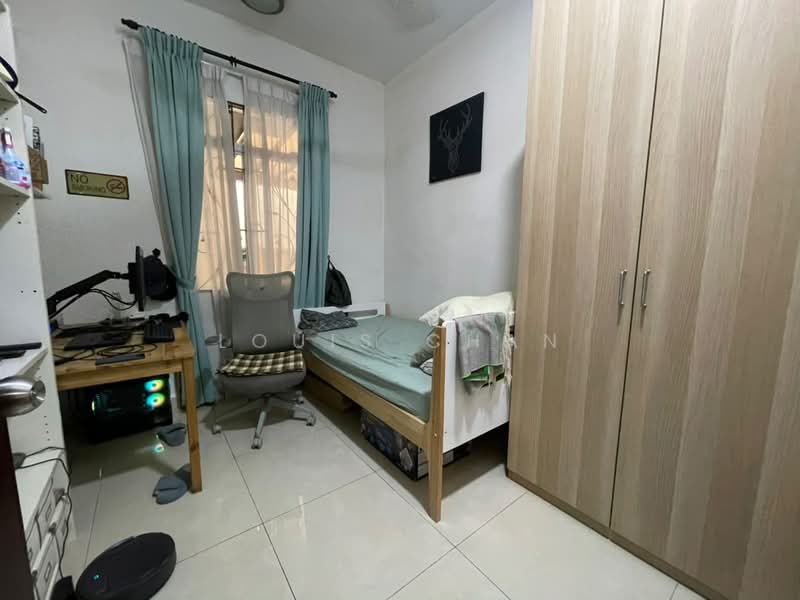 Semi-Detached House for Sale in Taman Aman Perdana (Kapar) - Louis Chan - Bedroom - PropertyGuru.com.my
