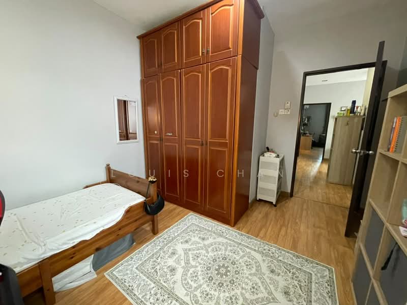 Semi-Detached House for Sale in Taman Aman Perdana (Kapar) - Louis Chan - Bedroom - PropertyGuru.com.my