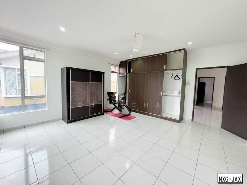 Semi-Detached House for Sale in Taman Aman Perdana (Kapar) - Louis Chan - Bedroom - PropertyGuru.com.my