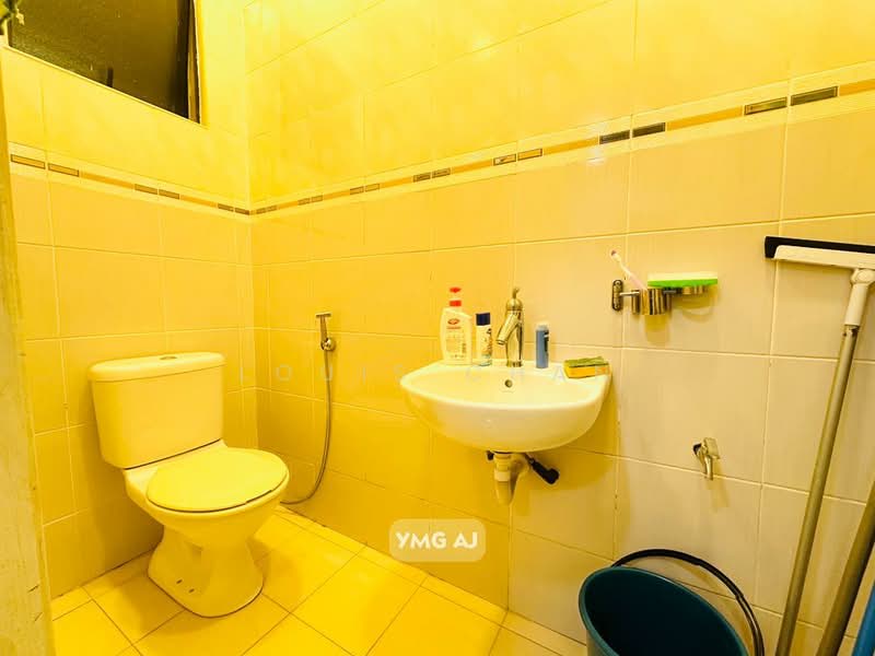 Bungalow for Sale in Taman Aman Perdana (Kapar) - Louis Chan - Bathroom - PropertyGuru.com.my