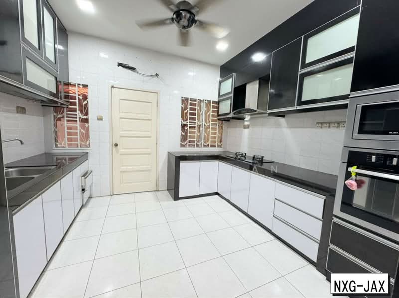 Semi-Detached House for Sale in Taman Aman Perdana (Kapar) - Louis Chan - Kitchen - PropertyGuru.com.my